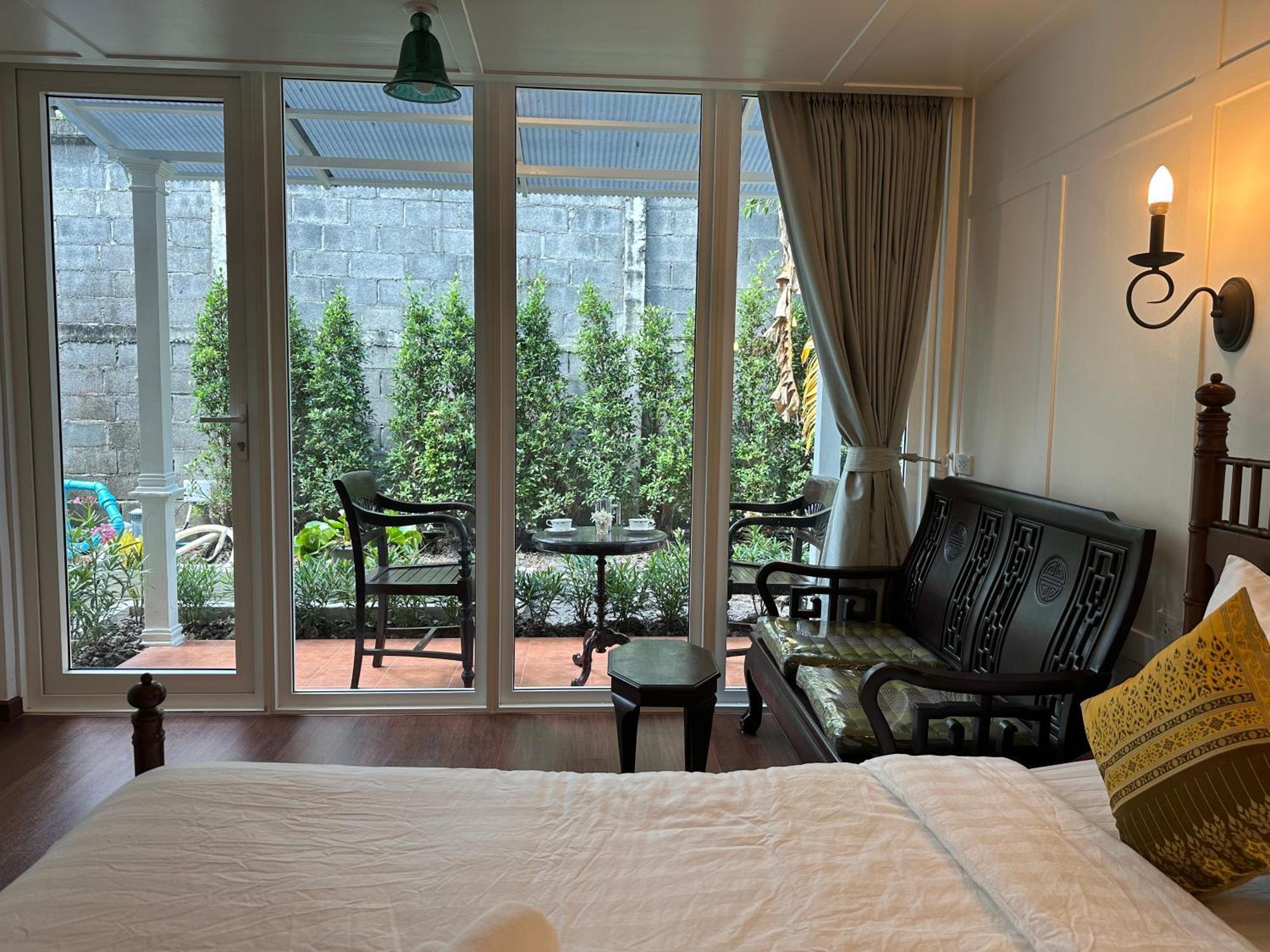 Baan Debtida Hotel Bangkok Exterior foto